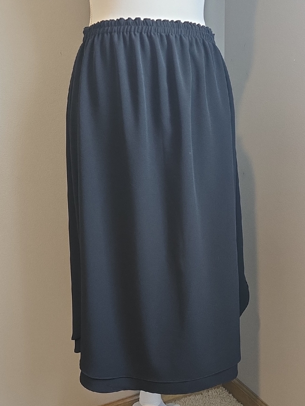 Black Elastic-Waist Maxi Skirt Size Large